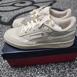 Reebok Cream Sneakers